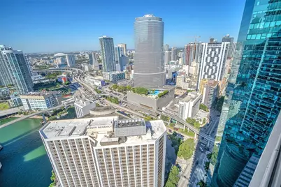 200 Biscayne Boulevard #4202, Miami, FL 33131 - Photo 24