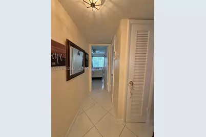 9041 Sunrise Lakes #207, Sunrise, FL 33322 - Photo 18