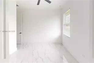 2045 Carver, Fort Myers, FL 33916 - Photo 16