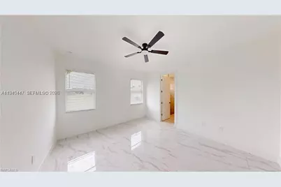 2045 Carver, Fort Myers, FL 33916 - Photo 10