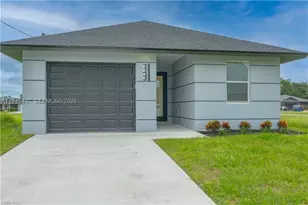 2045 Carver, Fort Myers, FL 33916 - Photo 2