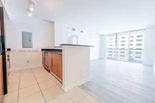 335 S Biscayne, Miami, FL 33131 - Photo 8