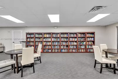 5005 Collins #824, Miami Beach, FL 33140 - Photo 36
