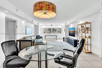 5005 Collins #824, Miami Beach, FL 33140 - Photo 16