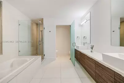 1010 SW 2nd #506, Miami, FL 33130 - Photo 16