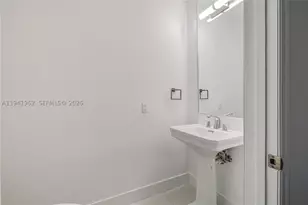 1010 SW 2nd, Miami, FL 33130 - Photo 22