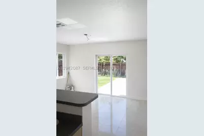 16585 NE 3, Miami, FL 33162 - Photo 4