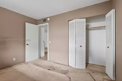 114 Lake Emerald #104, Oakland Park, FL 33309 - Photo 12