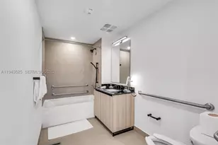 225 N Miami, Miami, FL 33128 - Photo 10