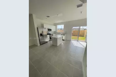12075 NW 24th, Miami, FL 33167 - Photo 6