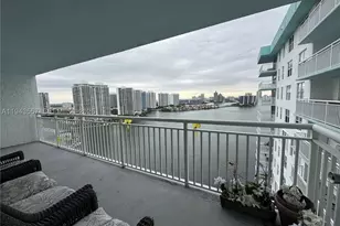 301 174th, Sunny Isles Beach, FL 33160 - Photo 4