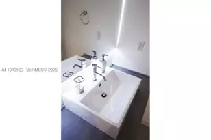 100 Lincoln, Miami Beach, FL 33139 - Photo 16
