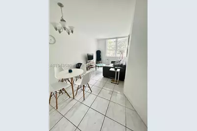 100 Lincoln #524, Miami Beach, FL 33139 - Photo 2