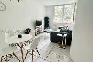 100 Lincoln, Miami Beach, FL 33139 - Photo 2