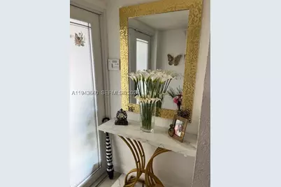 4211 W 10th, Hialeah, FL 33012 - Photo 4
