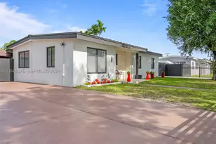 11415 SW 56th, Miami, FL 33165 - Photo 14