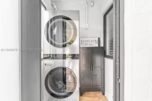 11415 SW 56th, Miami, FL 33165 - Photo 42