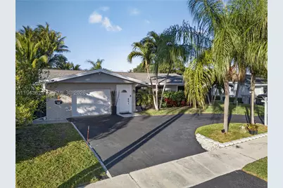 371 SE 3rd, Pompano Beach, FL 33060 - Photo 2