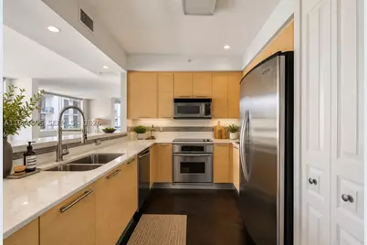 350 SE 2nd #870, Fort Lauderdale, FL 33301 - Photo 8