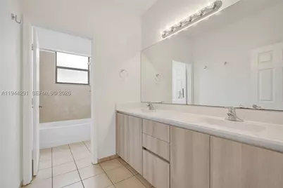 3504 W 94th, Hialeah, FL 33018 - Photo 40