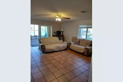 14531 Hickory, Davie, FL 33325 - Photo 4