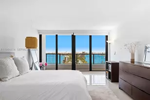 555 NE 15th, Miami, FL 33132 - Photo 12