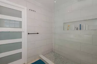 8950 Harding, Surfside, FL 33154 - Photo 24