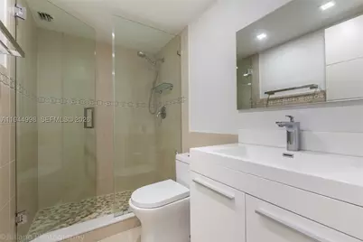 5555 Collins #9U, Miami Beach, FL 33140 - Photo 18