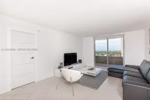 5555 Collins, Miami Beach, FL 33140 - Photo 2