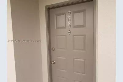 1400 SW 124th #205Q, Pembroke Pines, FL 33027 - Photo 12