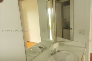 1400 SW 124th, Pembroke Pines, FL 33027 - Photo 18