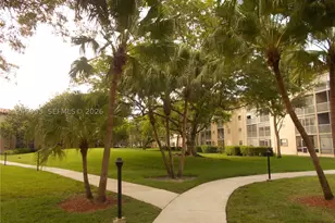 1400 SW 124th, Pembroke Pines, FL 33027 - Photo 34