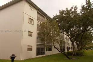 1400 SW 124th, Pembroke Pines, FL 33027 - Photo 36