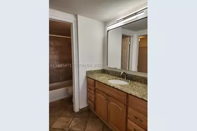 5201 Orduna #14, Coral Gables, FL 33146 - Photo 32