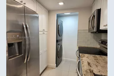 5201 Orduna #14, Coral Gables, FL 33146 - Photo 6