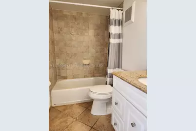 5201 Orduna #14, Coral Gables, FL 33146 - Photo 14