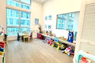 300 S Biscayne, Miami, FL 33131 - Photo 4
