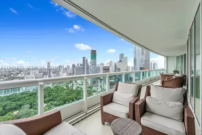 1643 Brickell #3904, Miami, FL 33129 - Photo 22