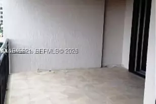 540 Brickell Key, Miami, FL 33131 - Photo 4