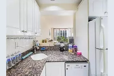 540 Brickell Key #603, Miami, FL 33131 - Photo 12