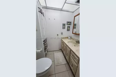 2821 Somerset #400, Lauderdale Lakes, FL 33311 - Photo 16