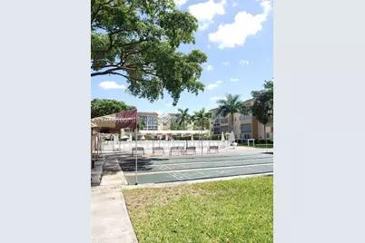 2821 Somerset #400, Lauderdale Lakes, FL 33311 - Photo 24
