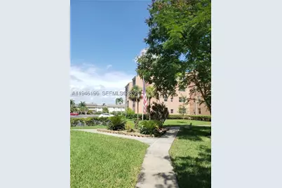 2821 Somerset #400, Lauderdale Lakes, FL 33311 - Photo 28