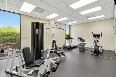 20100 W Country Club #1005, Aventura, FL 33180 - Photo 34