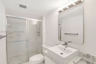 20100 W Country Club #1005, Aventura, FL 33180 - Photo 22
