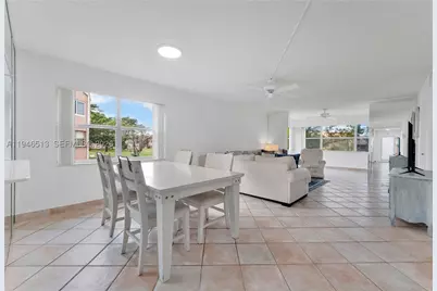 9721 Sunrise Lakes #201, Sunrise, FL 33322 - Photo 6