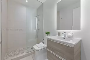 239 SW 9th, Miami, FL 33130 - Photo 18