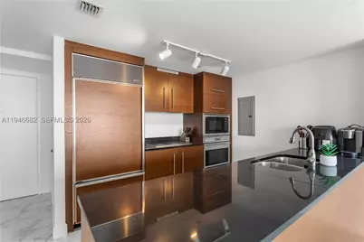 465 Brickell #5505, Miami, FL 33131 - Photo 2