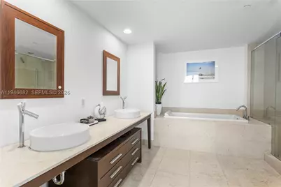 465 Brickell #5505, Miami, FL 33131 - Photo 18