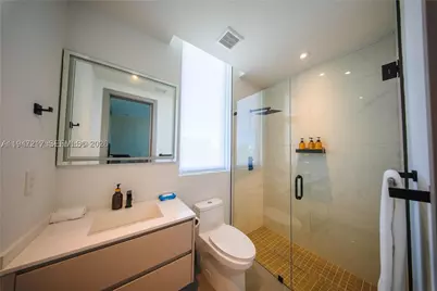 7520 W Treasure, North Bay Village, FL 33141 - Photo 20